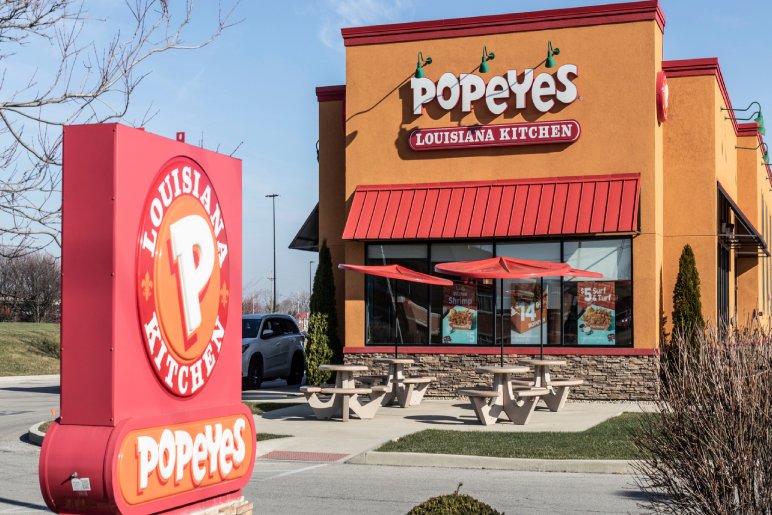 Popeyes Hours: What Time Does Popeyes Close and Open?